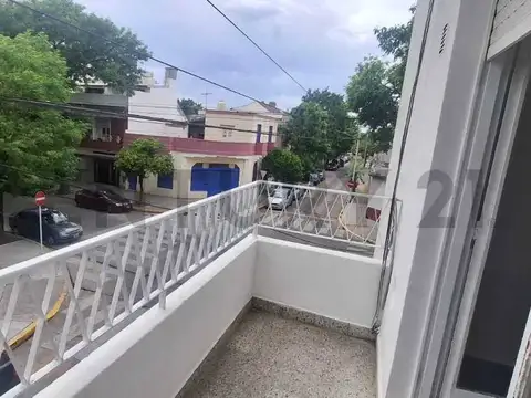 Venta PH en Devoto, CABA – Listo para mudarte, expensas bajas, con patio y terraza propio