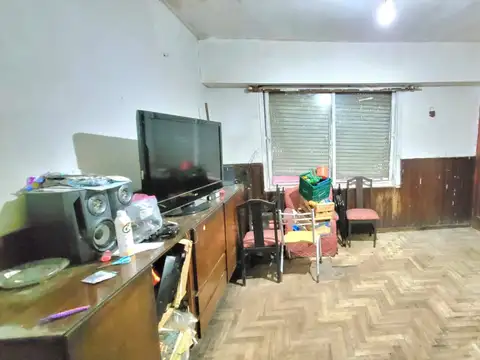 Casa 5 ambientes con 2 baños