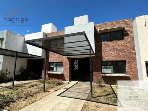 Dúplex en venta c/ cochera en La Catalina Urbanización Residencial