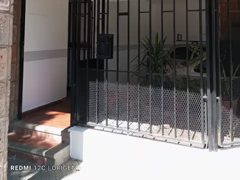 España 2100, Piso 1