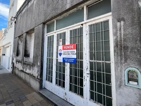 VENTA ZONA CENTRICA CASA 3 DORM COCHERA AP. CRED