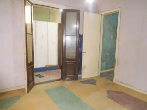 Depto Tipo Casa en Venta 90 años