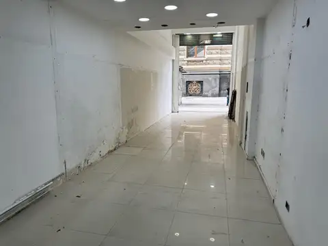 Local en Venta en Retiro, USD 1.500.000