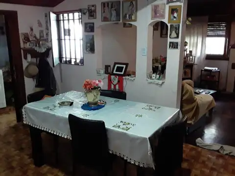 VENTA PROPIEDAD EN BLOCK: CHALET MAS 4 DEPARTAMENTOS.