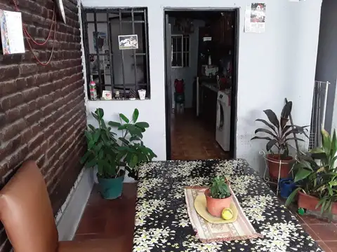 Rincón esq.Carabobo 800