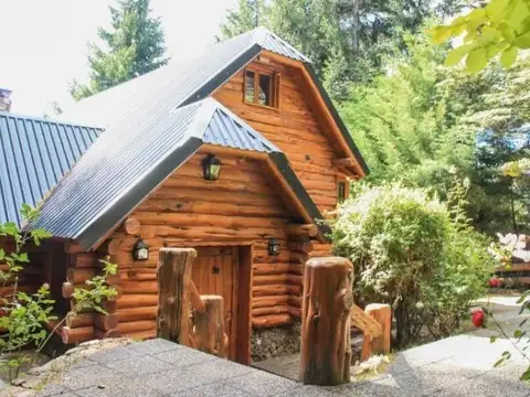 Casa en Venta con 4 cocheras