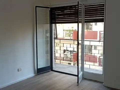 Av Corrientes 4200, Piso 8