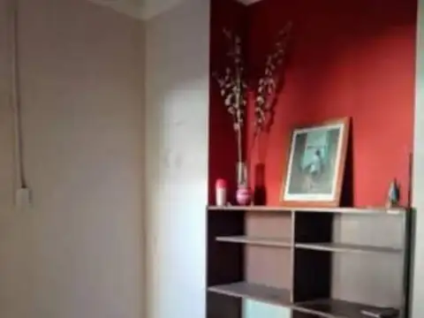 Casa 6 ambientes con 2 baños