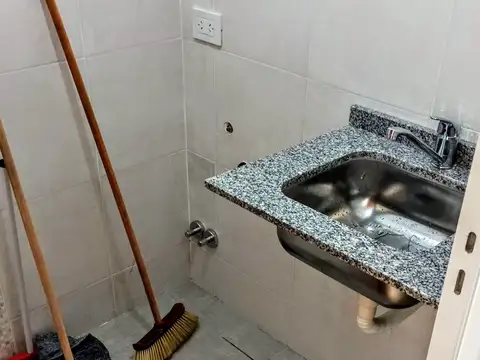 Departamento en Alquiler en Luis Agote, $ 395.000