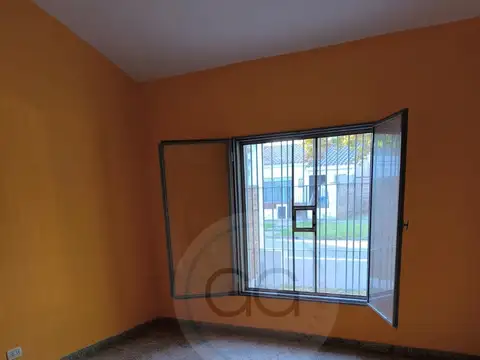 Casa en Alquiler en Guillermo E Hudson, $ 800.000