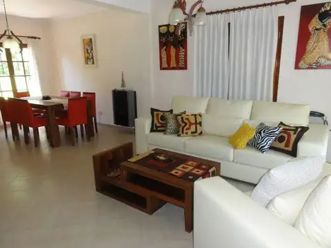 Casa en Venta al Oeste