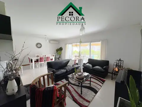 Departamento en Venta con 2 cocheras