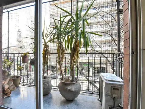 Semipiso 4 amb + dep venta Almagro balcón baulera