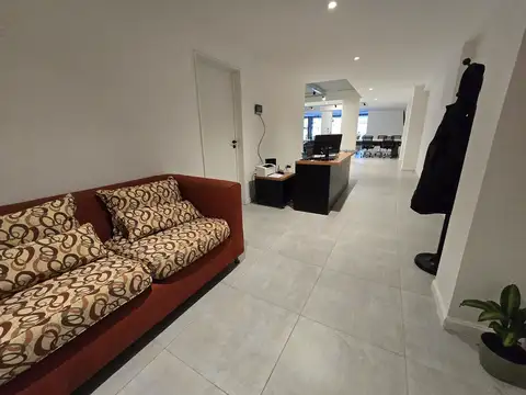 PH ECO 3 SAN TELMO  Oficina Comercial al frente