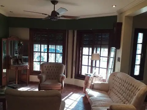 Casa en Venta en Villa Sarmiento, USD 490.000