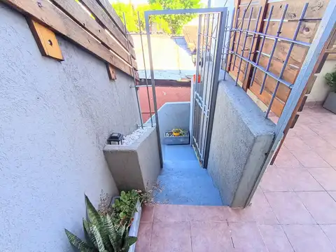 Depto Tipo Casa en Venta de 3 ambientes