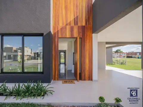 Casa en Venta en Moreno, USD 390.000