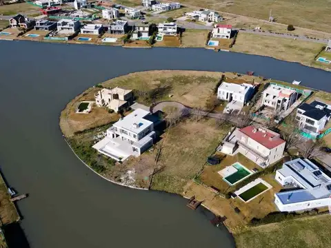 Terreno en Venta de 823,0 m2