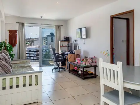 Macrocentro. Alvear 300