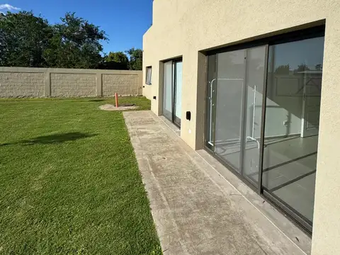 Ayacucho y 243 – Barrio Las Palmas