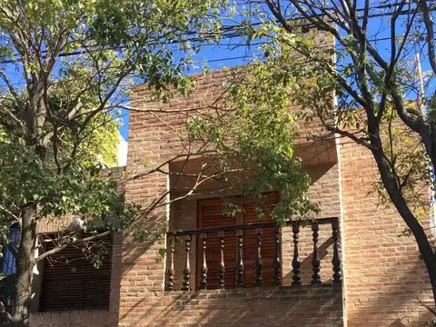 Miguel C. del Corro e/ Venus y Alejandro Centeno