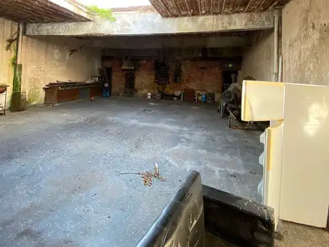 Local en Venta Via Púb.