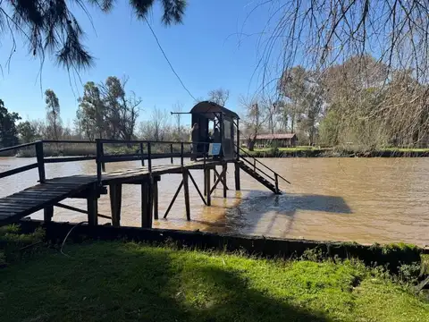 Casa de 3 ambientes Delta Tigre