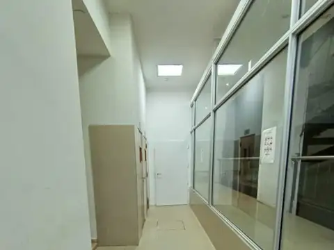 Departamento en Alquiler en Zona U.N.N.E, $ 300.000