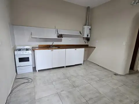 Depto Tipo Casa en Alquiler de 1 dormitorio