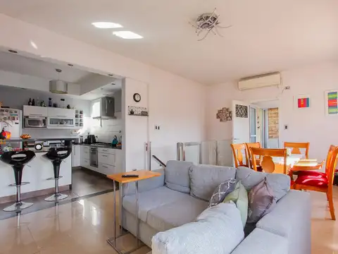 Venta PH 3 ambientes Barrio Naon