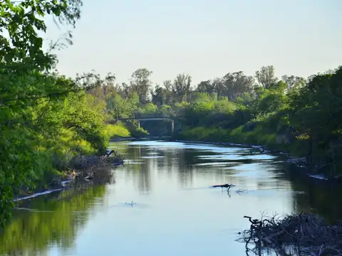 Casa en Barrio Campo Timbo, Oliveros desde 100.000 USD