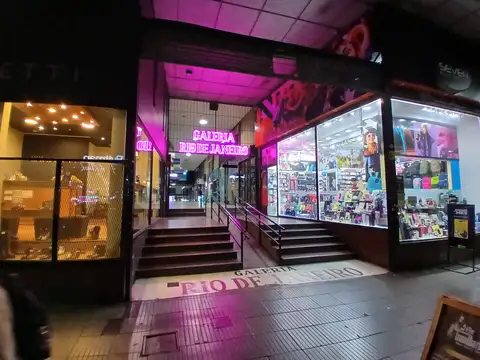 Local en venta en Belgrano Galeria Rio de Janeiro