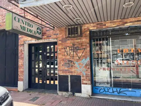 Oficina en Alquiler en Lomas De Zamora, $ 300.000