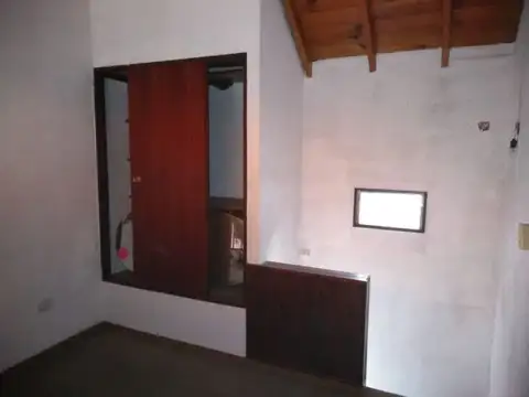 Depto Tipo Casa en Venta en Villa Sarmiento, USD 50.000