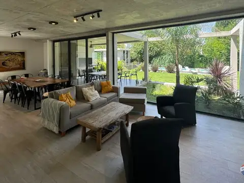 Casa en Alquiler en Country Loma Verde, Escobar.