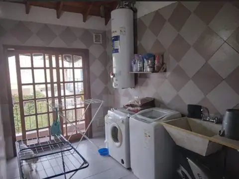 Casa en Venta en Caseros, USD 199.000