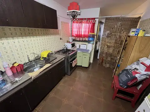 Casa en Venta, Hipólito Yrigoyen 893 esq. Los Lazaristas, Escobar