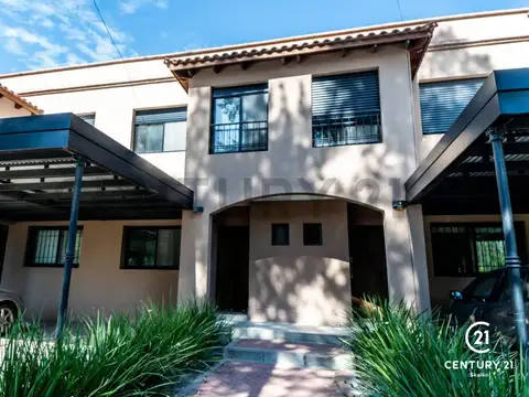 Venta Casa 3 dormitorios. Condominios Ugarteche, Rosario