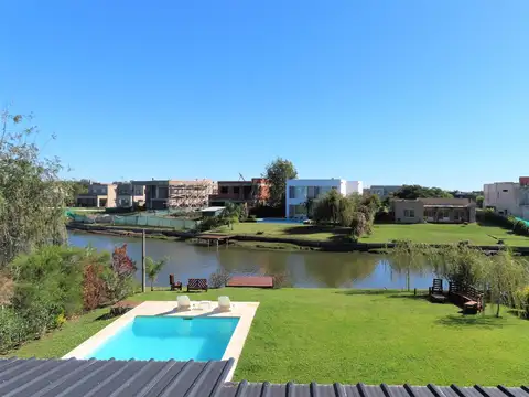 Casa en Venta de 4 dormitorios