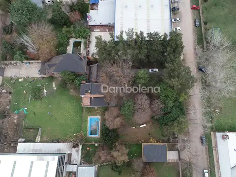 Casa Quinta  en Venta o permuta - Colectora Acceso Oeste - Fco Álvarez - Moreno - G.B.A. Zona Oeste