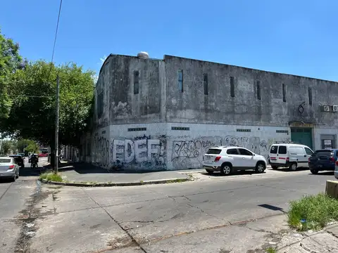 Galpón en Jose León Suarez