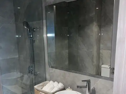 Departamento en Alquiler con 1 cocheras