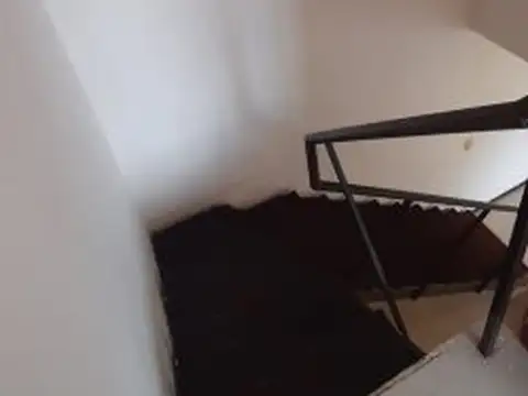 Departamento 7 ambientes con 1 baño