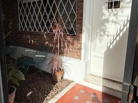 Impecable casa en planta baja, 2 dormitorios sin expensas!