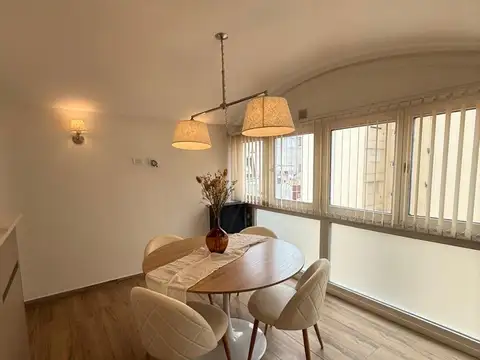 Venta Departamento 3 ambientes en Duplex. Zona Centro