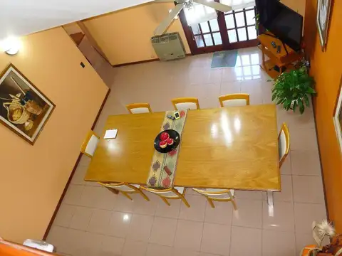 Casa 4 ambientes con 3 baños