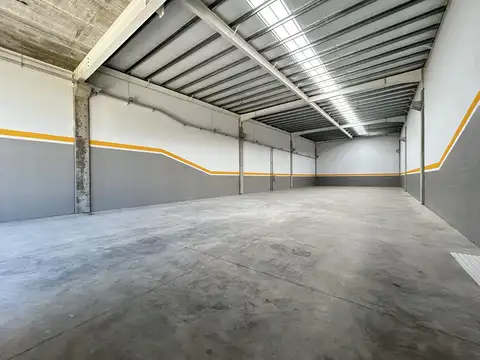 Galpón a estrenar en Ciudad Industria Funes