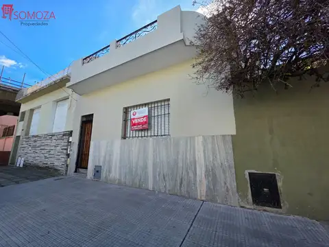 Casa en venta en Flores