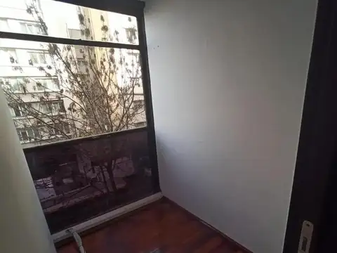 Espectacular oficina en venta con renta, super luminosa!