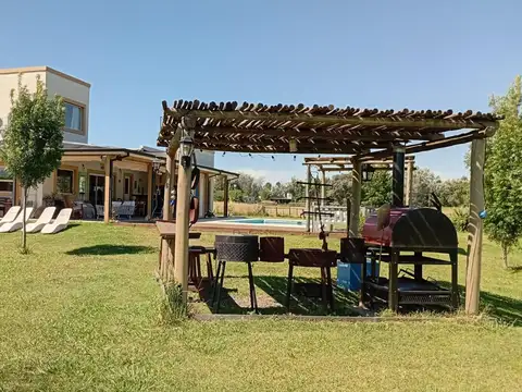 Casa en Venta, 4 Ambientes, en Barrio El Malacate, Exaltación de la Cruz, GBA Norte